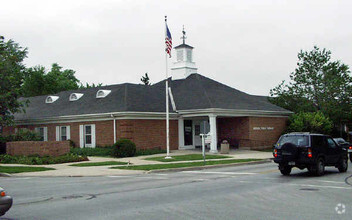 fermi Batavia Office Technical and Education Building.jpg